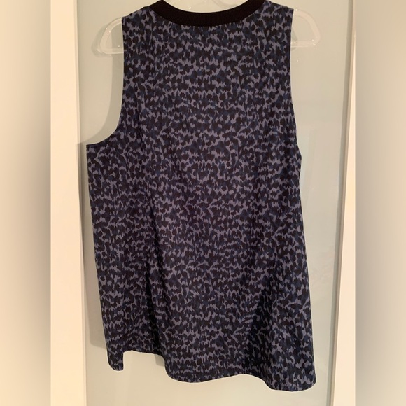 Athleta Zephyr Leopard Print workout tank top size Medium - Picture 5 of 5